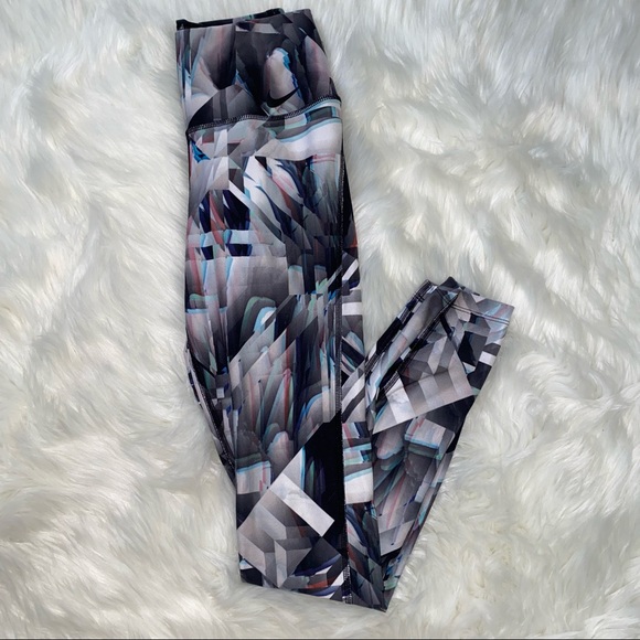 Nike Leggings - Picture 5 of 5